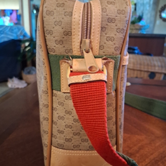 Gucci GG Logo Micro PVC Sherry Line Crossbody Bag - Picture 5 of 16